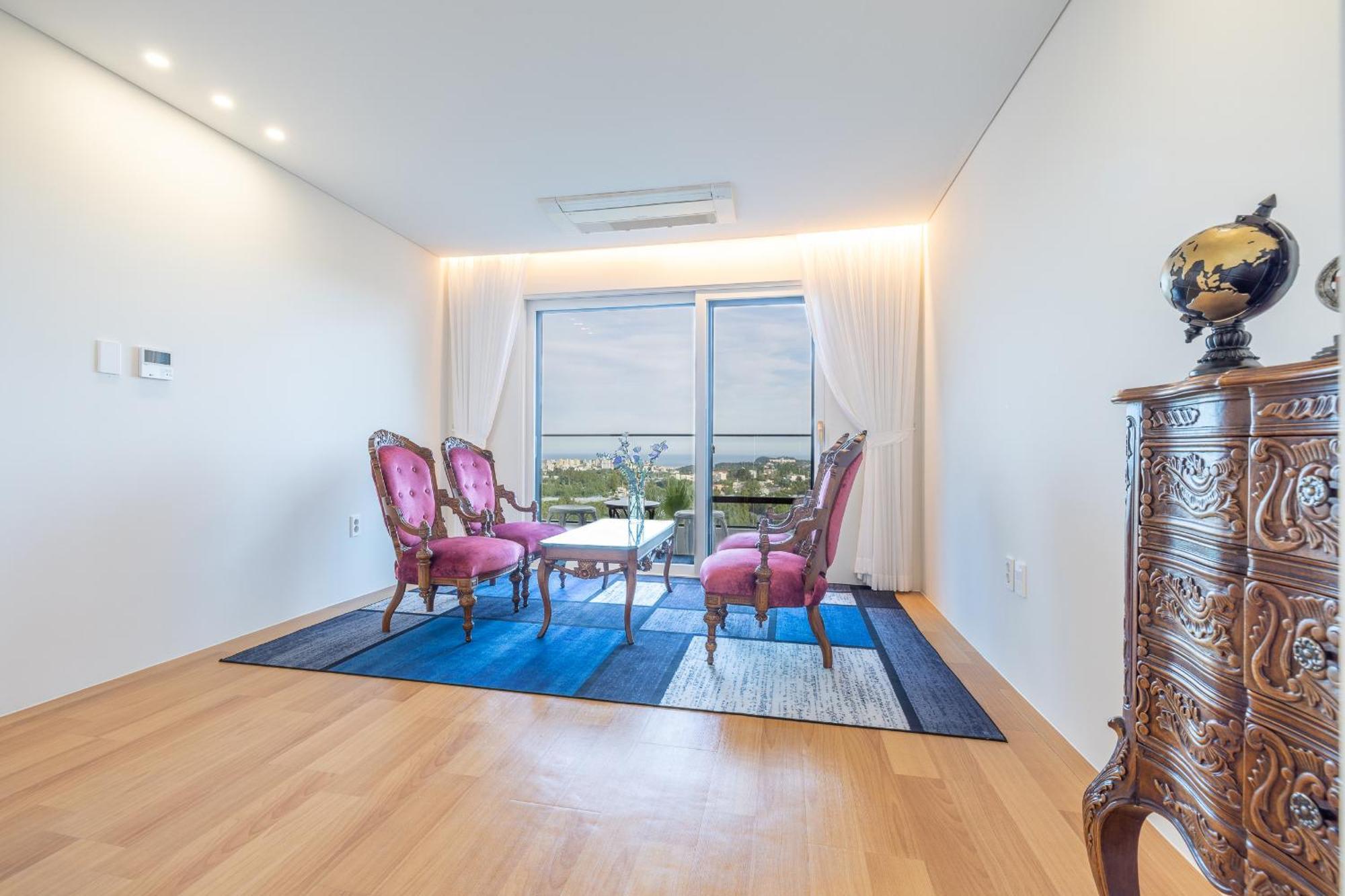 סאוגוויפו Jeju Bunkerhotel&Resort מראה חיצוני תמונה